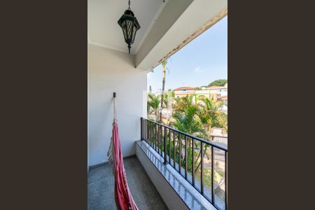 Casa à venda com 455m², 4 quartos e 6 vagas Casa à venda com 455m², 4 quartos e 6 vagasVaranda do Quarto 4