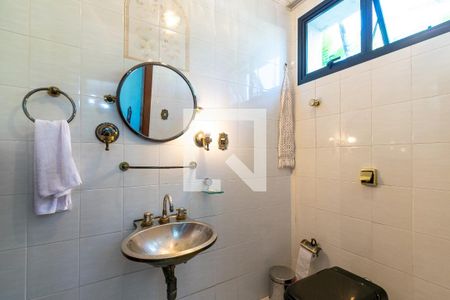 Casa à venda com 455m², 4 quartos e 6 vagas Casa à venda com 455m², 4 quartos e 6 vagasLavabo