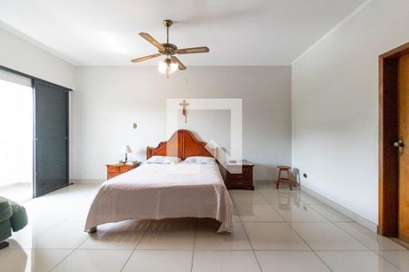 Casa à venda com 455m², 4 quartos e 6 vagas Casa à venda com 455m², 4 quartos e 6 vagasSuíte 1