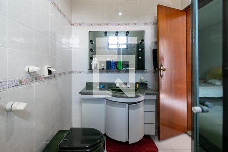 Casa à venda com 455m², 4 quartos e 6 vagas Casa à venda com 455m², 4 quartos e 6 vagasBanheiro da Suíte 2