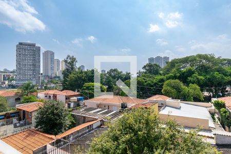Casa à venda com 455m², 4 quartos e 6 vagas Casa à venda com 455m², 4 quartos e 6 vagasVaranda da Suíte 1