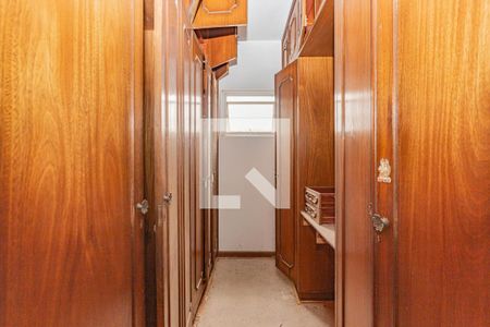 Casa à venda com 361m², 4 quartos e 5 vagasCloset da suíte 1