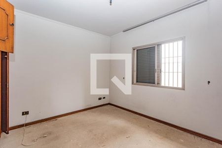 Casa à venda com 361m², 4 quartos e 5 vagasSuíte 2