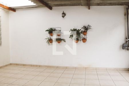 Casa à venda com 120m², 3 quartos e 2 vagas Casa à venda com 120m², 3 quartos e 2 vagasGaragem