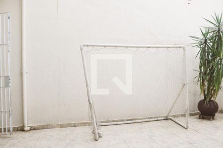 Casa à venda com 120m², 3 quartos e 2 vagas Casa à venda com 120m², 3 quartos e 2 vagasQuintal