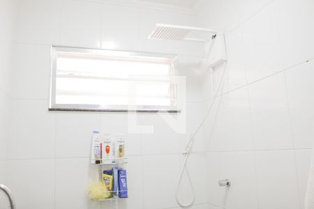 Casa à venda com 120m², 3 quartos e 2 vagas Casa à venda com 120m², 3 quartos e 2 vagasBanheiro