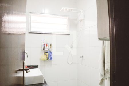 Casa à venda com 120m², 3 quartos e 2 vagas Casa à venda com 120m², 3 quartos e 2 vagasBanheiro