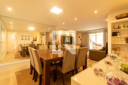 Apartamento à venda com 182m², 4 quartos e 3 vagas Apartamento à venda com 182m², 4 quartos e 3 vagasSala