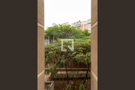 Apartamento à venda com 182m², 4 quartos e 3 vagas Apartamento à venda com 182m², 4 quartos e 3 vagasVista da Suíte 2