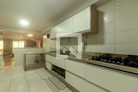 Apartamento à venda com 182m², 4 quartos e 3 vagas Apartamento à venda com 182m², 4 quartos e 3 vagasCozinha
