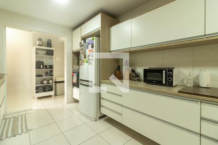 Apartamento à venda com 182m², 4 quartos e 3 vagas Apartamento à venda com 182m², 4 quartos e 3 vagasCozinha