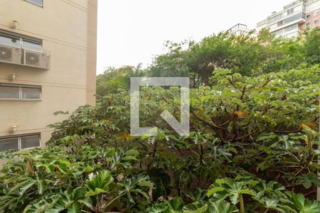 Apartamento à venda com 182m², 4 quartos e 3 vagas Apartamento à venda com 182m², 4 quartos e 3 vagasVista da Suíte 3