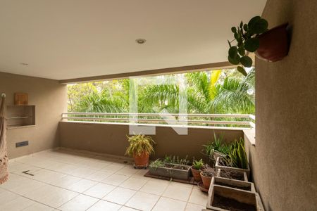 Apartamento à venda com 182m², 4 quartos e 3 vagas Apartamento à venda com 182m², 4 quartos e 3 vagasVista do Quarto 4