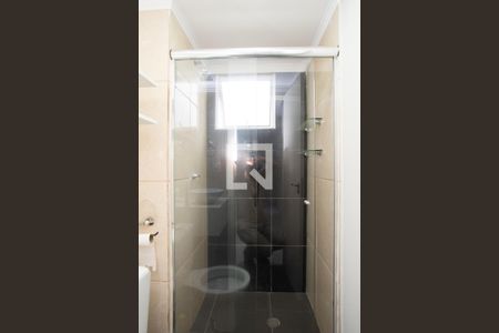 Banheiro de apartamento para alugar com 2 quartos, 45m² em Água Chata, Guarulhos