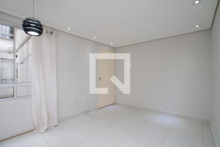 Sala de apartamento para alugar com 2 quartos, 45m² em Água Chata, Guarulhos