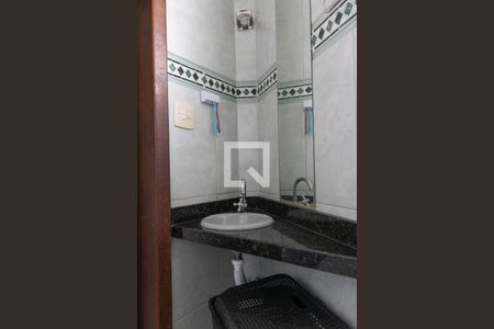 Apartamento à venda com 160m², 3 quartos e 1 vaga Apartamento à venda com 160m², 3 quartos e 1 vagaBanheiro da Suíte