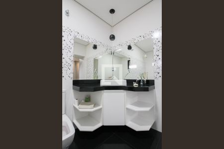 Casa para alugar com 145m², 4 quartos e 1 vaga Casa para alugar com 145m², 4 quartos e 1 vagaBanheiro da Suíte