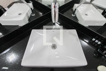 Casa para alugar com 145m², 4 quartos e 1 vaga Casa para alugar com 145m², 4 quartos e 1 vagaBanheiro da Suíte