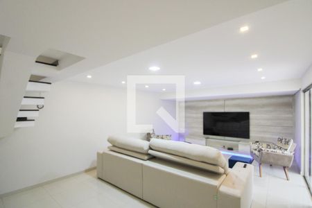 Casa para alugar com 145m², 4 quartos e 1 vaga Casa para alugar com 145m², 4 quartos e 1 vagaSala de TV
