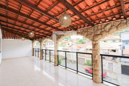 Casa para alugar com 145m², 4 quartos e 1 vaga Casa para alugar com 145m², 4 quartos e 1 vagaVaranda da sala