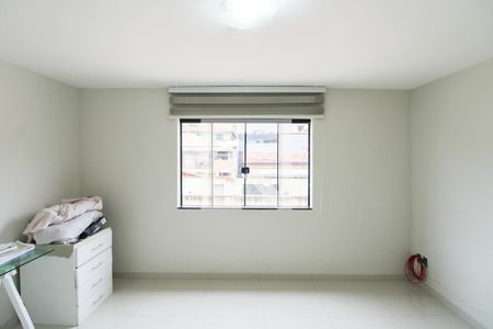 Casa para alugar com 145m², 4 quartos e 1 vaga Casa para alugar com 145m², 4 quartos e 1 vagaQuarto 3