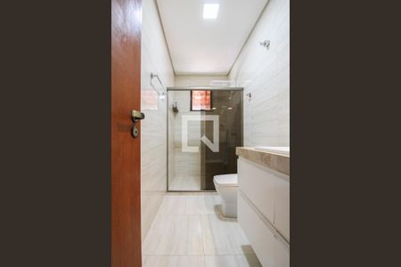 Casa para alugar com 145m², 4 quartos e 1 vaga Casa para alugar com 145m², 4 quartos e 1 vagaBanheiro Social