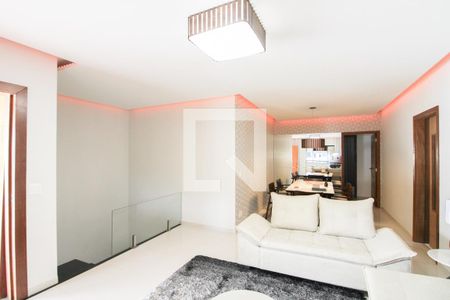 Casa para alugar com 145m², 4 quartos e 1 vaga Casa para alugar com 145m², 4 quartos e 1 vagaSala