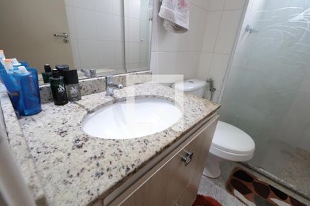 Apartamento à venda com 80m², 3 quartos e 1 vaga Apartamento à venda com 80m², 3 quartos e 1 vagaBanheiro da Suíte 1