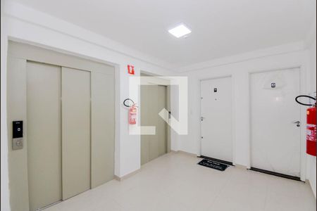 Apartamento à venda com 56m², 2 quartos e 1 vaga Apartamento à venda com 56m², 2 quartos e 1 vagaHall de entrada