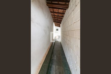 Casa para alugar com 45m², 1 quarto e sem vaga Casa para alugar com 45m², 1 quarto e sem vagaEntrada