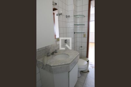 Apartamento à venda com 110m², 3 quartos e sem vagaBanheiro da Suite