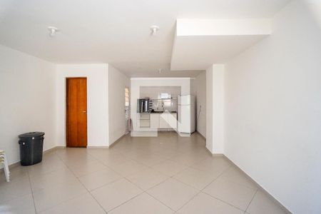 Apartamento para alugar com 34m², 1 quarto e sem vagaÁrea comum
