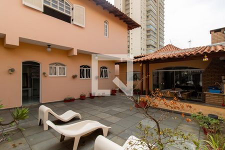 Casa à venda com 450m², 4 quartos e 4 vagas Casa à venda com 450m², 4 quartos e 4 vagasÁrea Externa