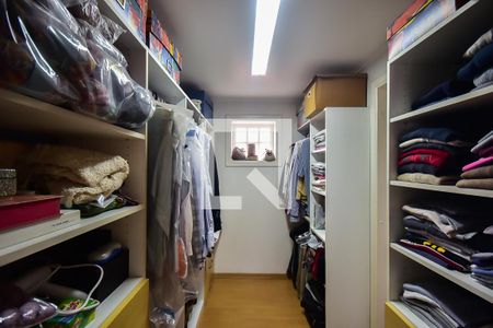 Casa à venda com 500m², 4 quartos e 3 vagasCloset da Suíte 3