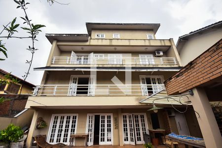 Casa à venda com 500m², 4 quartos e 3 vagasFachada Posterior