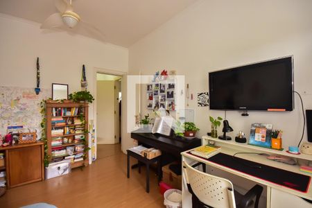 Casa à venda com 500m², 4 quartos e 3 vagasSuíte 1