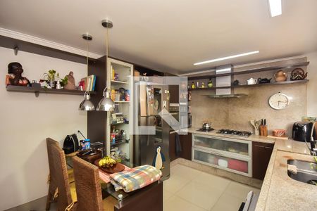 Casa à venda com 500m², 4 quartos e 3 vagasCozinha