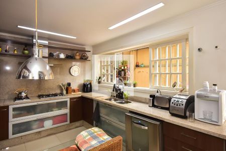 Casa à venda com 500m², 4 quartos e 3 vagasCozinha