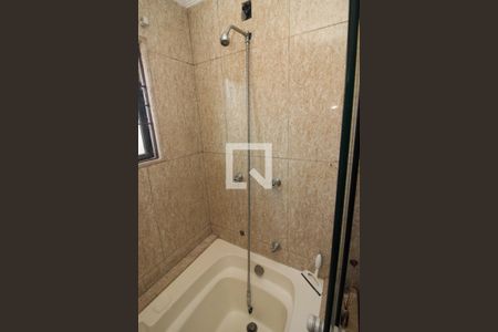 Casa de condomínio à venda com 177m², 3 quartos e 2 vagas Casa de condomínio à venda com 177m², 3 quartos e 2 vagasBanheiro da Suíte 1