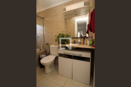 Casa de condomínio à venda com 177m², 3 quartos e 2 vagas Casa de condomínio à venda com 177m², 3 quartos e 2 vagasBanheiro da Suíte 1