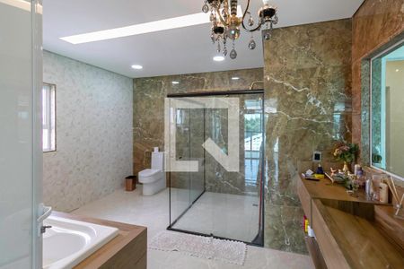 Casa para alugar com 780m², 5 quartos e 5 vagasBanheiro da suíte master