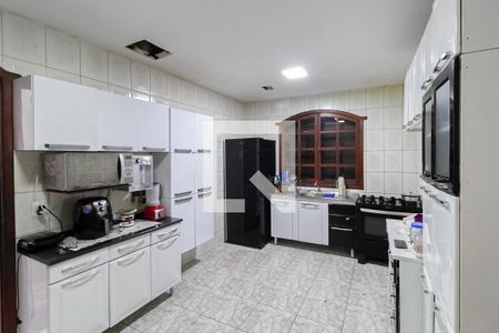 Casa para alugar com 780m², 5 quartos e 5 vagasCozinha