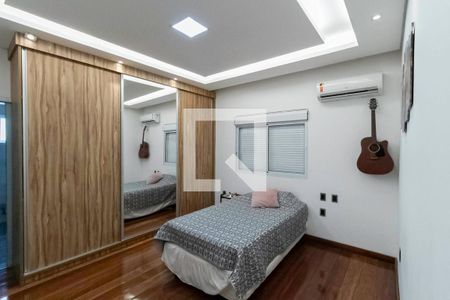 Casa para alugar com 780m², 5 quartos e 5 vagasSuíte 1