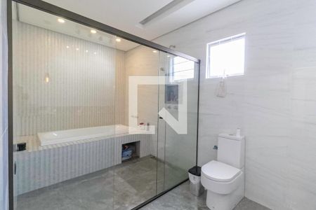 Casa para alugar com 780m², 5 quartos e 5 vagasBanheiro da suíte 2