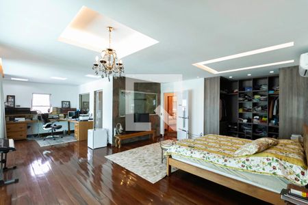 Casa para alugar com 780m², 5 quartos e 5 vagasSuíte Master