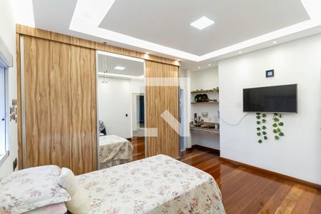Casa para alugar com 780m², 5 quartos e 5 vagasSuíte 2