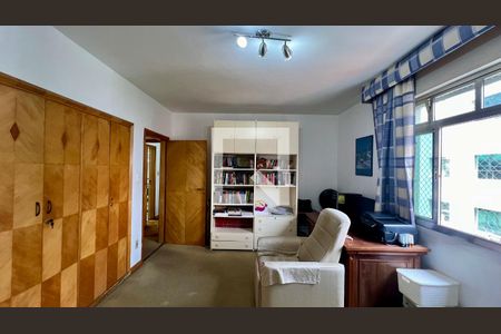 Apartamento à venda com 180m², 3 quartos e 2 vagasQuarto 2