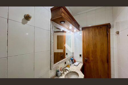 Apartamento à venda com 180m², 3 quartos e 2 vagasBanheiro