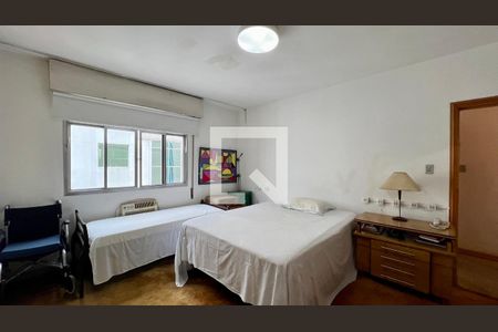 Apartamento à venda com 180m², 3 quartos e 2 vagasSuite