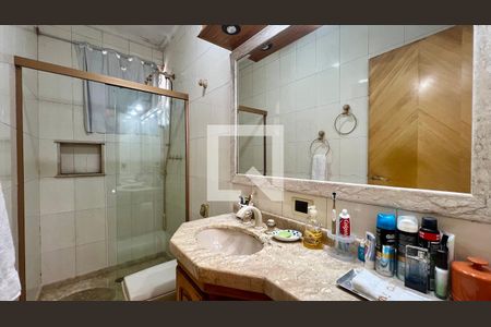 Apartamento à venda com 180m², 3 quartos e 2 vagasBanheiro